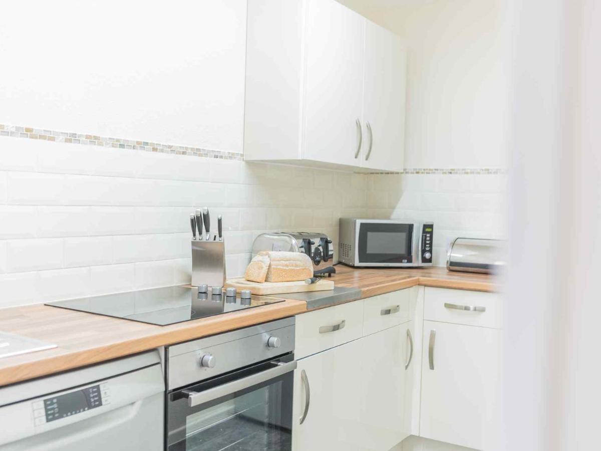 Pass The Keys Comfortable 3 Bed In Central Bowness With Parking Віндермір Екстер'єр фото