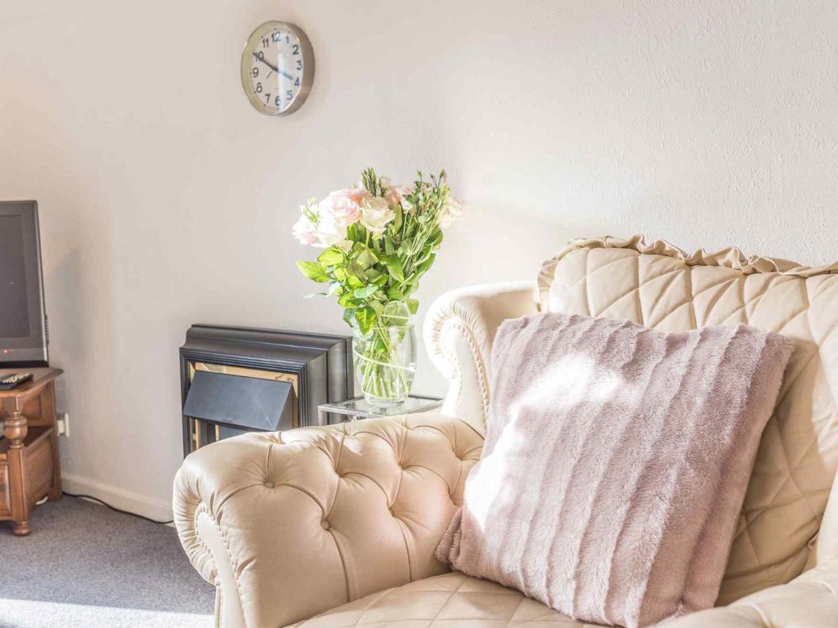Pass The Keys Comfortable 3 Bed In Central Bowness With Parking Віндермір Екстер'єр фото